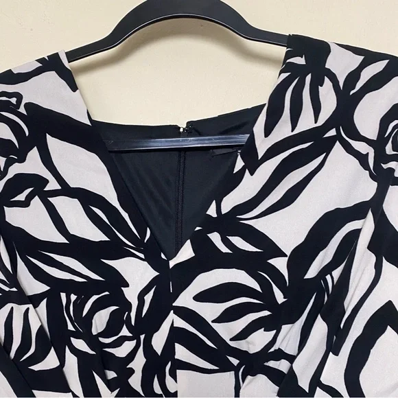 NWT  Maggy London Black and Cream Leaf Print Midi Dress Sz 4 - Picture 3 of 14